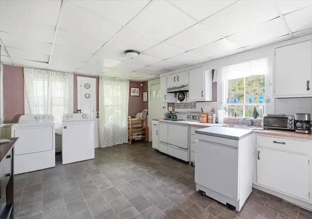 Photo 3 of Single family home for sale at 45 Summer St, Hingham, MA 02043 | MLS# 73574918 | Listing updated on 2026-09-30