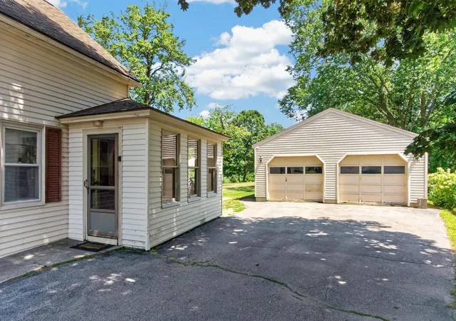 Photo 3 of Single family home for sale at 14 Green St, Westborough, MA 01581 | MLS# 73576364 | Listing updated on 2026-10-04