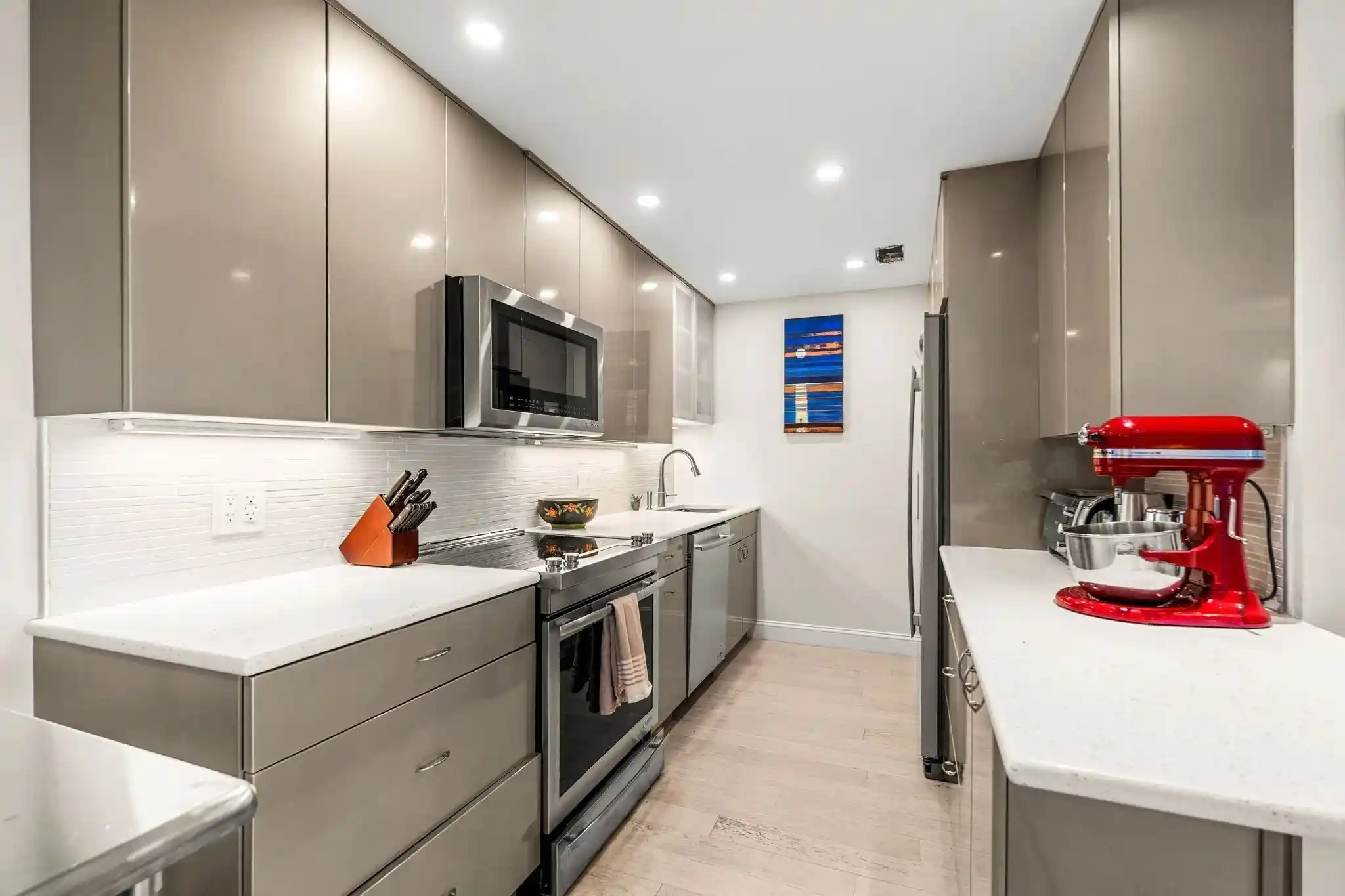 Listing Photo 1 - Condo for sale in Jamaicaway Twr & Townhouses located at 111 Perkins St, Boston, MA 02130 - Unit #91