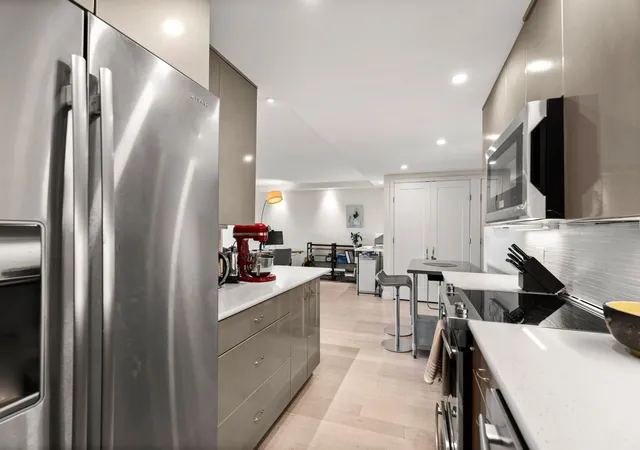 Listing Photo 4 - Condo for sale in Jamaicaway Twr & Townhouses located at 111 Perkins St, Boston, MA 02130 - Unit #91
