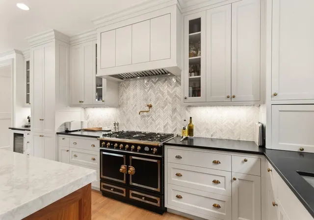 Photo 3 of Mansion for sale at 4 Eliot Rd, Lexington, MA 02421 | MLS# 73572936 | Listing updated on 2026-09-12