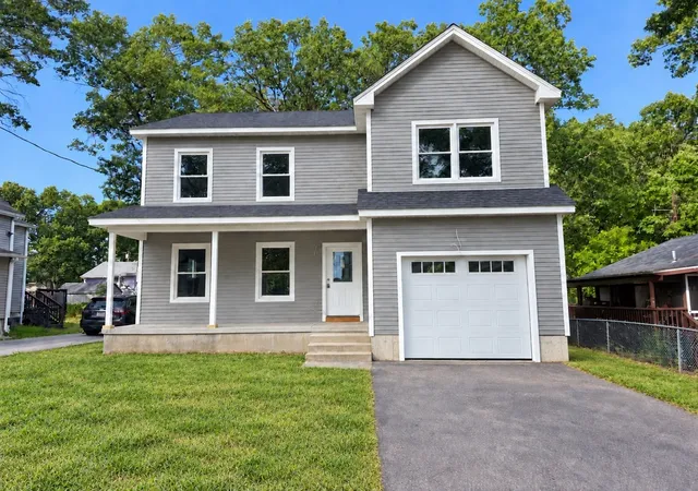 Photo 2 of Single family home for sale at 45 Goldenrod St, Springfield, MA 01109 | MLS# 73573933 | Listing updated on 2026-09-17