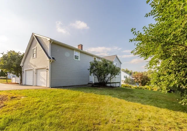 Photo 3 of Single family home for sale at 2 Mccarthy Dr, Burlington, MA 01803 | MLS# 73573910 | Listing updated on 2026-09-13