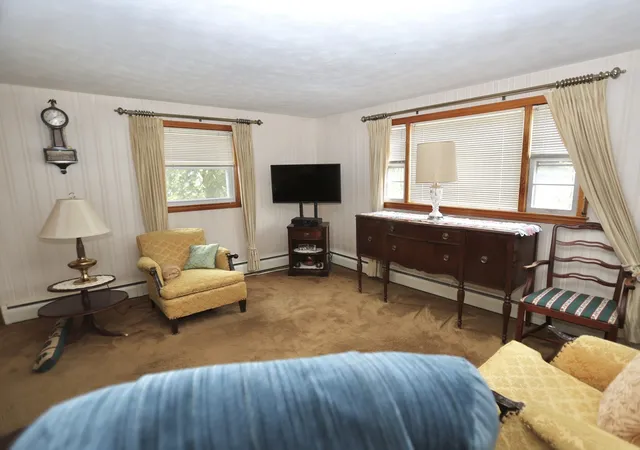 Photo 4 of Sale Pending at 36 Revere St, Worcester, MA 01604 | MLS# 73570013 | Listing updated on 2026-09-29