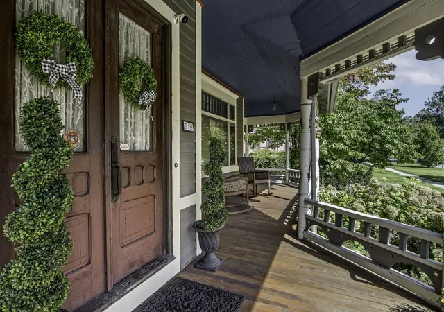 Photo 1 of Sale Pending at 95 Dartmouth St, Springfield, MA 01109 | MLS# 73574786 | Listing updated on 2026-10-02