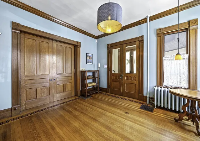 Photo 4 of Sale Pending at 95 Dartmouth St, Springfield, MA 01109 | MLS# 73574786 | Listing updated on 2026-10-02