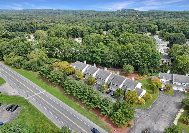 Listing Photo 5 - Condo for sale in building located at 35 Belgian Ln, Leominster, MA 01453 - Unit #35