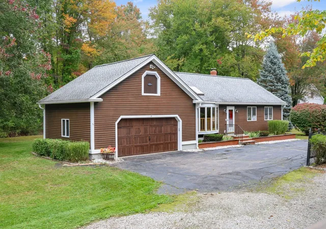 Photo 1 of Single family home for sale at 3 Amidon Ave, Amesbury, MA 01913 | MLS# 73586494 | Listing updated on 2026-10-29