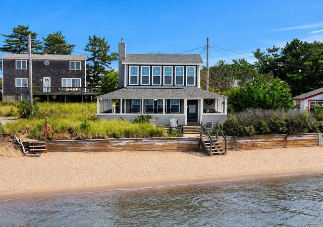 Photo 1 of Single family home for sale at 17 82nd Street, Newburyport, MA 01950 | MLS# 73571579 | Listing updated on 2026-09-07