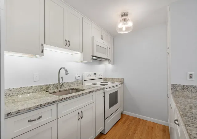 Photo 3 of Condo for sale at 60 Lake St #E, Winchester, MA 01890 | MLS# 73572854 | Listing updated on 2026-09-12