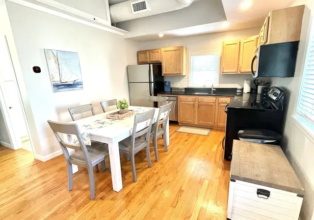 Listing Photo 4 - Condo for sale in building located at 116 Central Ave, Salisbury, MA 01952 - Unit #B1
