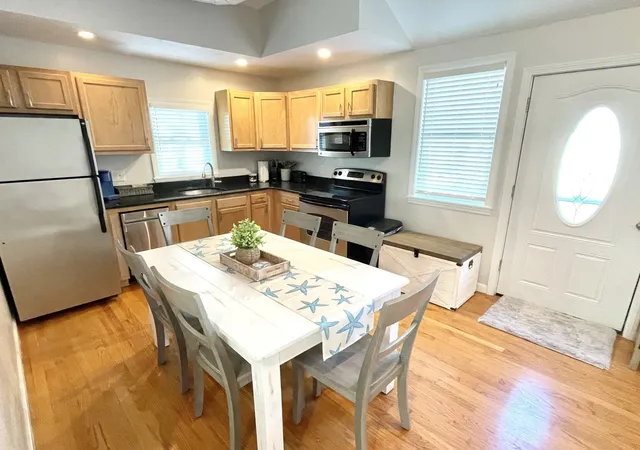 Listing Photo 5 - Condo for sale in building located at 116 Central Ave, Salisbury, MA 01952 - Unit #B1
