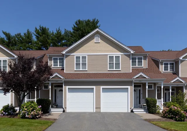 Photo 3 of Condo for sale at 70 Endicott St #305, Norwood, MA 02062 | MLS# 73575032 | Listing updated on 2026-09-14