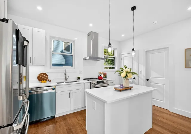 Listing Photo 4 - Condo for sale in building located at 46 Walden St, Cambridge, MA 02140 - Unit #46
