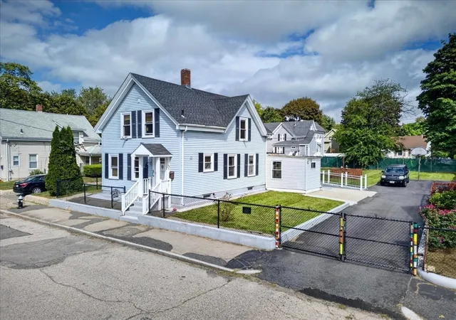 Photo 4 of Single family home for sale at 37 Taber Ave, Brockton, MA 02302 | MLS# 73575611 | Listing updated on 2026-09-14