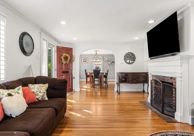 Photo 3 of Single family home for sale at 4 George, Andover, MA 01810 | MLS# 73572444 | Listing updated on 2026-09-23