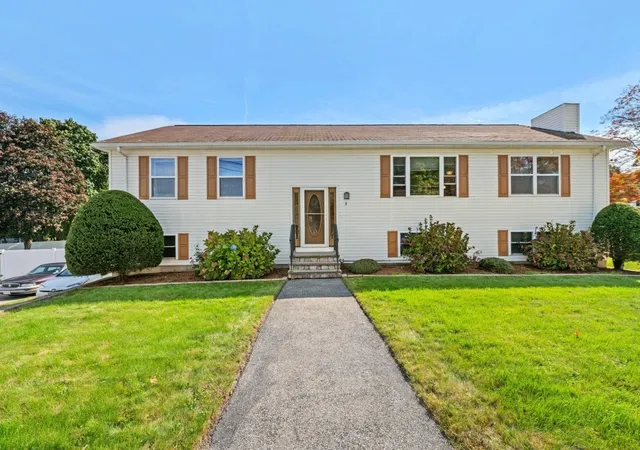 Photo 1 of Sale Pending at 3 Gatta Cir, Woburn, MA 01801 | MLS# 73587215 | Listing updated on 2026-10-27