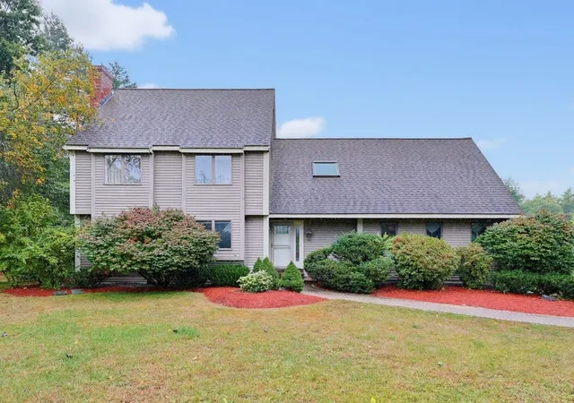 Photo 2 of Single family home for sale at 140 Paquawket Path, Groton, MA 01450 | MLS# 73585358 | Listing updated on 2026-10-10