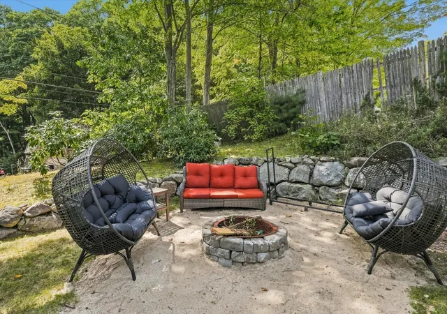 Photo 4 of Sale Pending at 104 Center St, Groveland, MA 01834 | MLS# 73575508 | Listing updated on 2026-09-30
