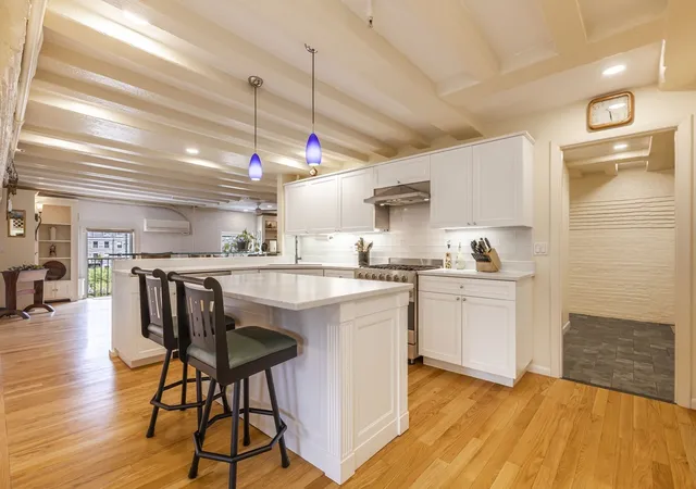 Photo 3 of Condo for sale at 33 Commercial Wharf #41-42, Boston, MA 02110 | MLS# 73574338 | Listing updated on 2026-09-13