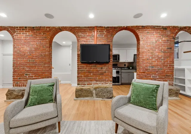 Listing Photo 4 - Condo for sale in 36 Worcester Sq Condominium located at 36 Worcester Sq, Boston, MA 02118 - Unit #A
