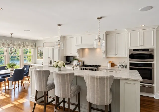 Photo 4 of Single family home for sale at 4 Dartmouth, Winchester, MA 01890 | MLS# 73574948 | Listing updated on 2026-09-14