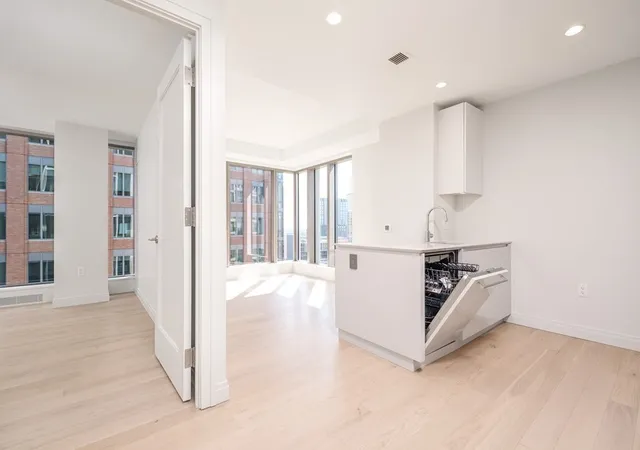 Photo 3 of Condo for sale at 135 Seaport Blvd #1508, Boston, MA 02210 | MLS# 73582051 | Listing updated on 2026-10-02