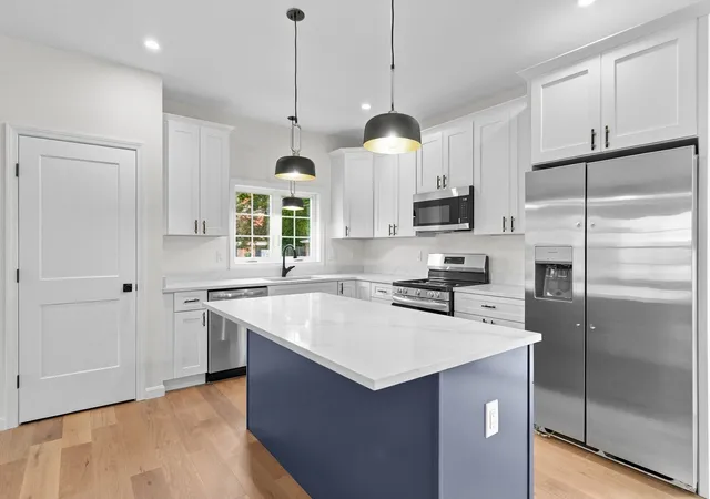 Photo 3 of Single family home for sale at 181 Wellington, Fall River, MA 02720 | MLS# 73581320 | Listing updated on 2026-09-28