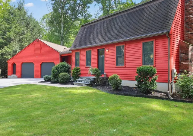 Photo 2 of Sale Pending at 11 Barrett, Bellingham, MA 02019 | MLS# 73574097 | Listing updated on 2026-09-24