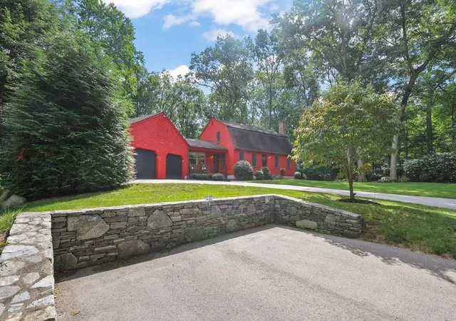 Photo 3 of Sale Pending at 11 Barrett, Bellingham, MA 02019 | MLS# 73574097 | Listing updated on 2026-09-24