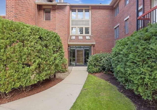 Condo for sale at 770 Salisbury St #555, Worcester, MA 01609 | MLS# 73585340