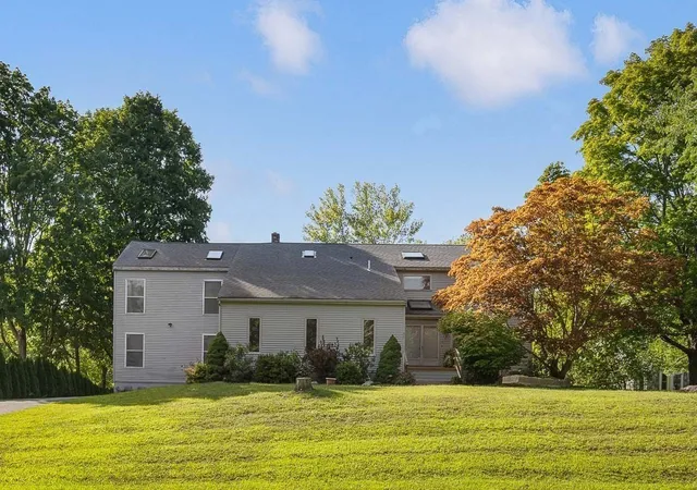 Photo 2 of Single family home for sale at 10 Pond View Ln, Ashland, MA 01721 | MLS# 73574854 | Listing updated on 2026-09-17