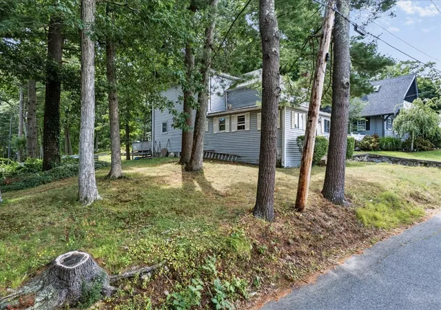 Photo 4 of Single family home for sale at 65 Neponset Hts Ave, Foxboro, MA 02035 | MLS# 73570253 | Listing updated on 2026-09-14