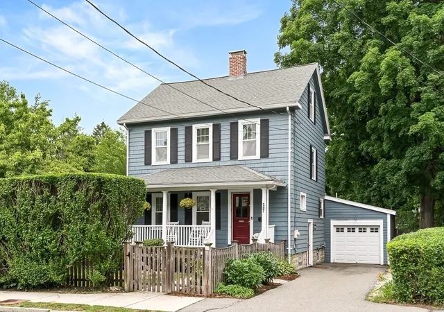 Photo 2 of Sale Pending at 297 Woburn St, Reading, MA 01867 | MLS# 73581108 | Listing updated on 2026-10-07