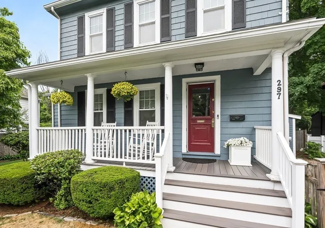 Photo 3 of Sale Pending at 297 Woburn St, Reading, MA 01867 | MLS# 73581108 | Listing updated on 2026-10-07