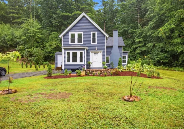 Photo 2 of Sale Pending at 583 Main St, Warren, MA 01083 | MLS# 73577642 | Listing updated on 2026-10-07