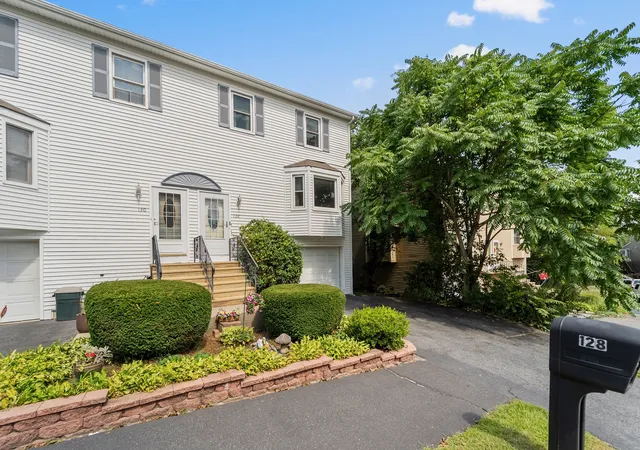 Sale Pending at 128 Orton St Ext, Worcester, MA 01604 | MLS# 73569986 | Listing updated on 2026-10-01
