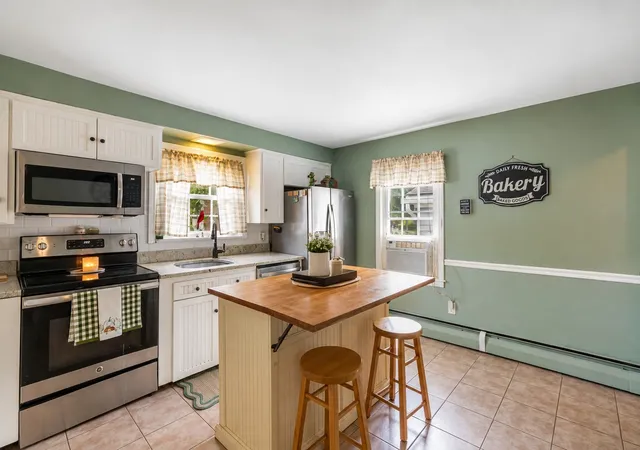Photo 4 of Sale Pending at 55 St Laurent, Seekonk, MA 02771 | MLS# 73572270 | Listing updated on 2026-09-29