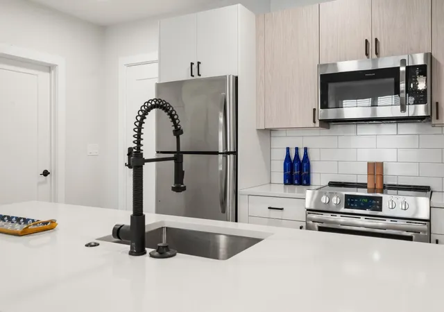Photo 3 of Condo for sale at 10 Somerset #U.305, Winthrop, MA 02152 | MLS# 73570684 | Listing updated on 2026-09-14
