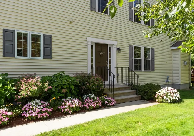 Photo 2 of Sale Pending at 136 Skyline Dr #136, Acton, MA 01720 | MLS# 73571296 | Listing updated on 2026-09-15