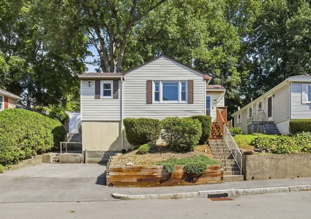 Photo 1 of Sale Pending at 19 Harold St, Worcester, MA 01604 | MLS# 73580221 | Listing updated on 2026-10-16