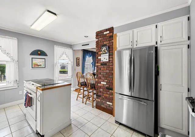 Photo 3 of House for sale at 21 Jackson St, Salem, MA 01970 | MLS# 73570892 | Listing updated on 2026-09-06