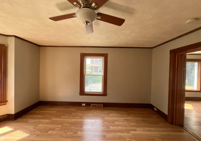 Photo 4 of House for sale at 35 3rd, Leominster, MA 01453 | MLS# 73570471 | Listing updated on 2026-09-08