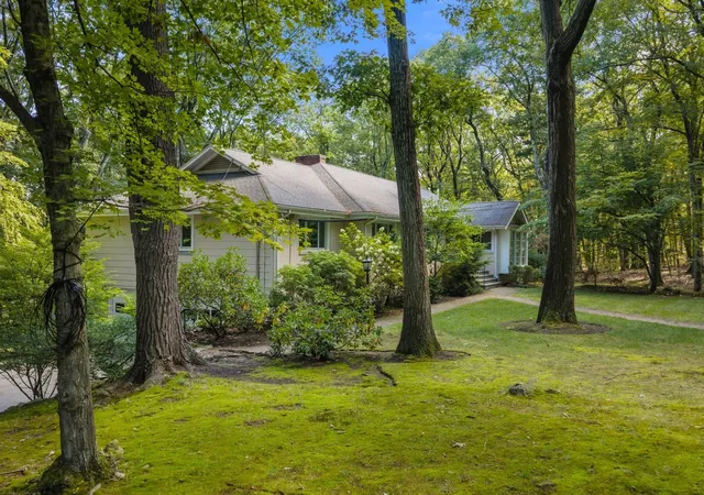 Photo 4 of Single family home for sale at 80 Doublet Hl Rd, Weston, MA 02493 | MLS# 73574433 | Listing updated on 2026-09-18
