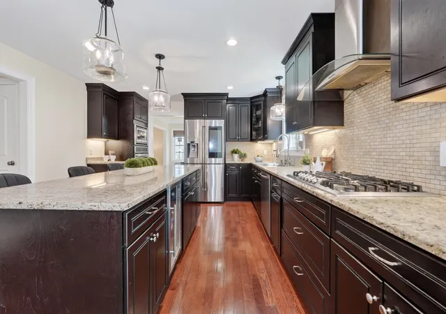 Photo 3 of Single family home for sale at 4 Murray Hl Cir, Wilmington, MA 01887 | MLS# 73574365 | Listing updated on 2026-09-15