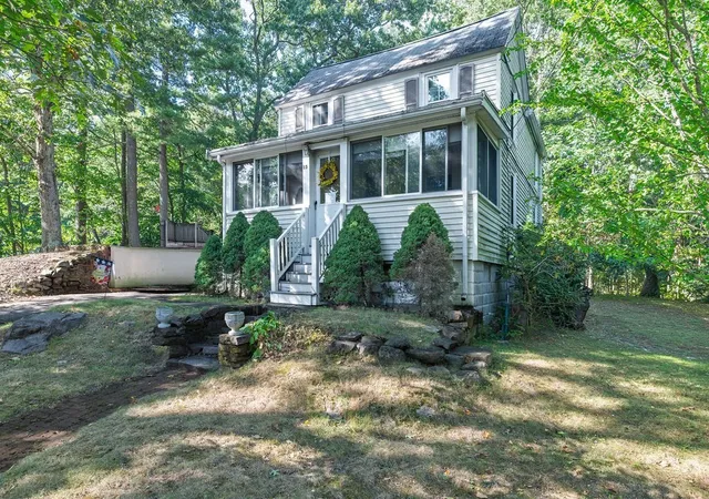 Photo 1 of Single family home for sale at 15 Samoset St, South Weymouth, MA 02190 | MLS# 73574856 | Listing updated on 2026-09-13
