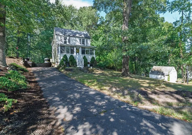 Photo 2 of Single family home for sale at 15 Samoset St, South Weymouth, MA 02190 | MLS# 73574856 | Listing updated on 2026-09-13