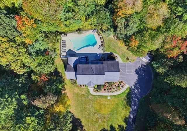 Photo 3 of Single family home for sale at 7 Chopin Ct, Walpole, MA 02081 | MLS# 73588053 | Listing updated on 2026-10-11