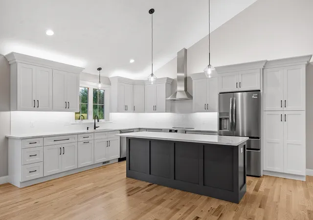 Photo 2 of Sale Pending at 262 Glenwood Rd, Rutland, MA 01543 | MLS# 73575778 | Listing updated on 2026-09-23