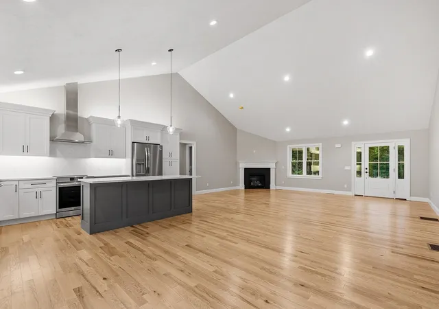 Photo 3 of Sale Pending at 262 Glenwood Rd, Rutland, MA 01543 | MLS# 73575778 | Listing updated on 2026-09-23